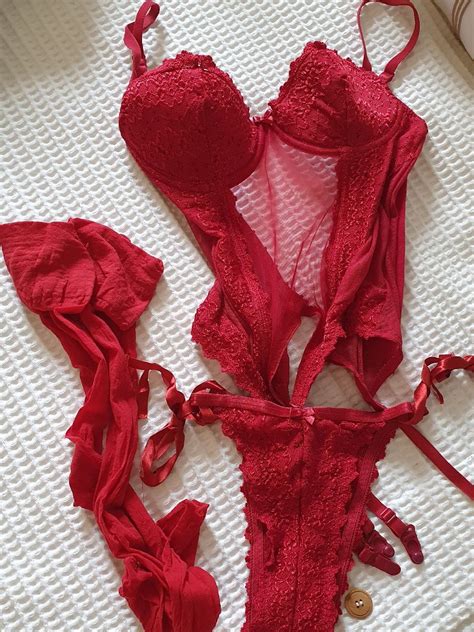 Conjunto De Corselet Calcinha E Meia Lingerie Feminina Sex Shop Usado Enjoei