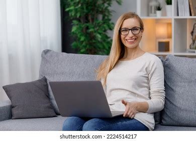 Стоковая фотография Caucasian Mature Lady Sincere Smile On Shutterstock
