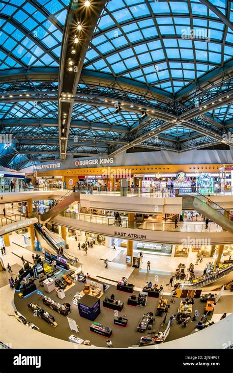 East Atrium of Suntec City mall Stock Photo - Alamy