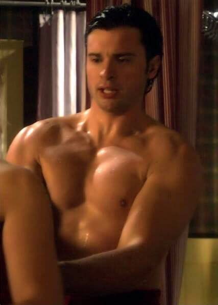 46 Clark Kent In Smallville Ideas Smallville Clark Kent Tom Welling