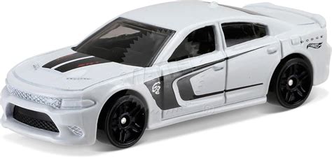 Hot Wheels Muscle Mania Dodge Charger Srt Hellcat Blanco