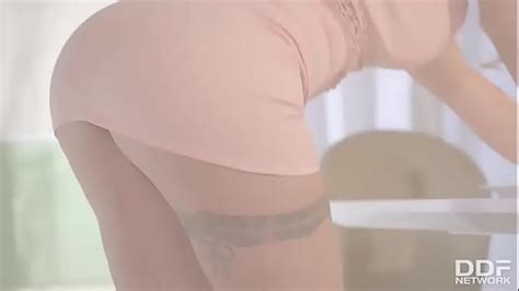 Busty Babe S Boredom Relief A Glass Dildo Ride At Home Xxx Mobile Porno Videos Movies