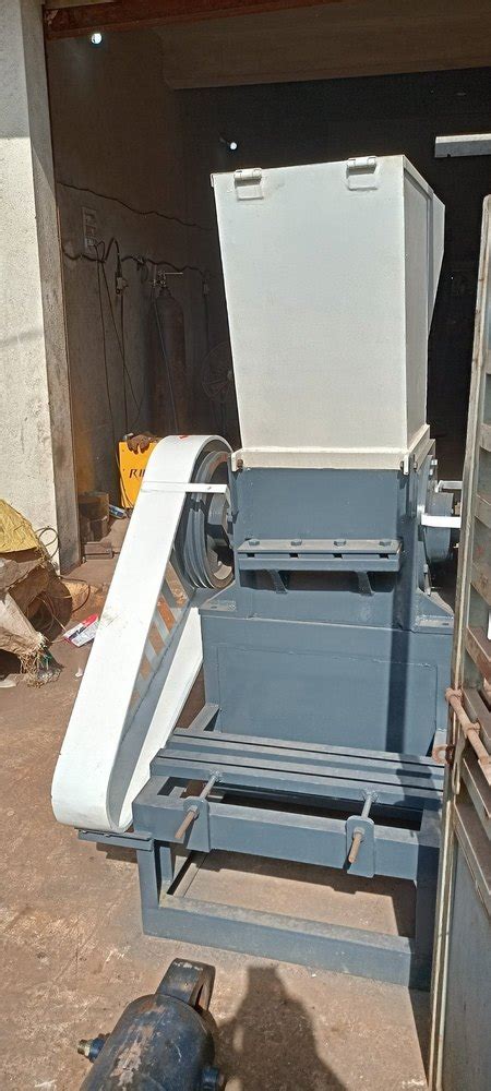 Hdpe Plastic Scrap Grinder 21 Inch Capacity 300 500 Kg Per Hour At Rs