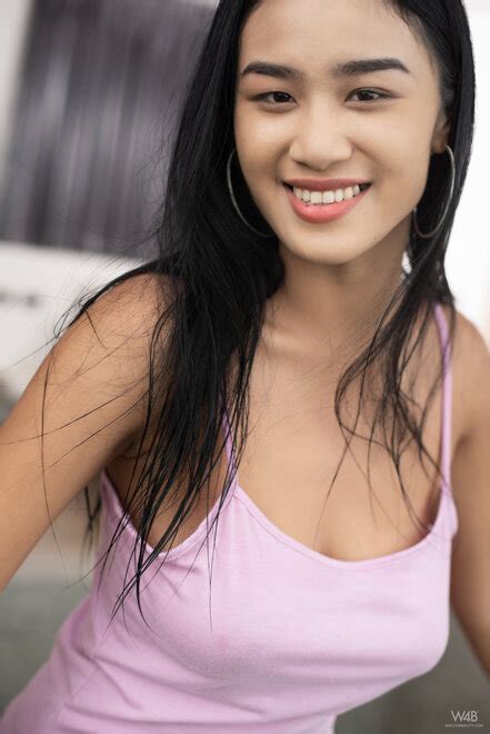 Kahlisa Luxury Shower 010 Porn Pic