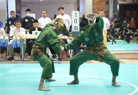 Atlet Pencak Silat Berlaga Di Silat Benteng Cisadane Champions Open