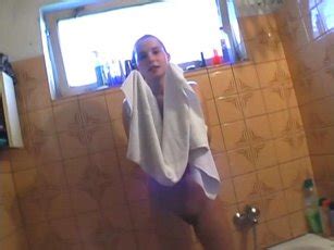 Sexy Hot Doctor Take A Bath First Before She Fucks Her Patient 11 Photos