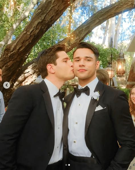 Conoce a algunas de las parejas gay más icónicas de la pantalla Plaza Diversa