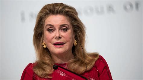 La Mítica Actriz Catherine Deneuve Se Encuentra Internada Tras Sufrir Un Accidente