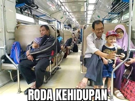 Kita Yang Muda Nanti Pun Akan Menjadi Tua Untuk Itu Hargai Dan