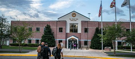 federal bureau of prisons jobs