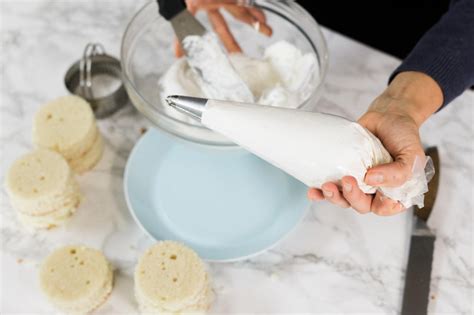 How To Make Mini Naked Cakes Hgtv