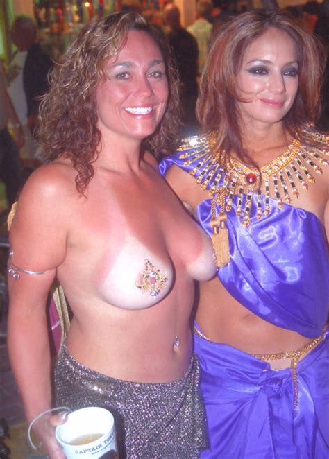 Fantasy Fest MILF Laura Wyton 17 23 Photos XXX Porn Album 64856