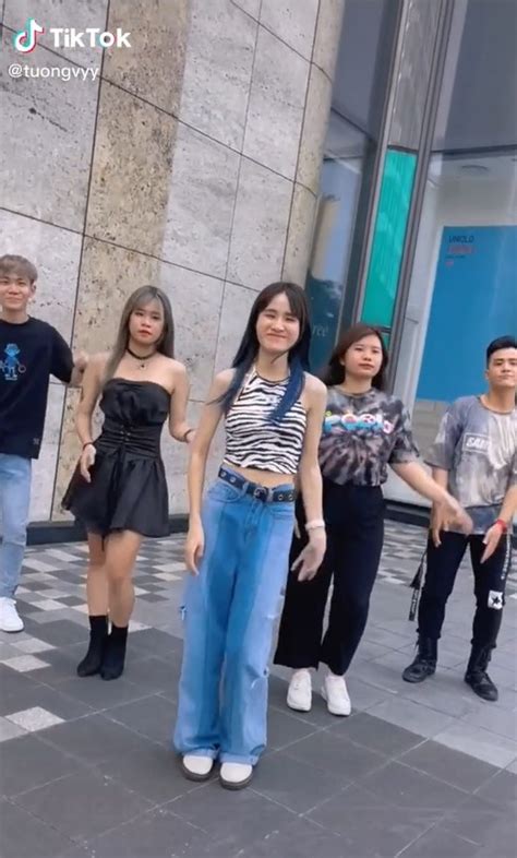 Gu thời trang của những cô nàng tiktoker hot nhất Việt Nam