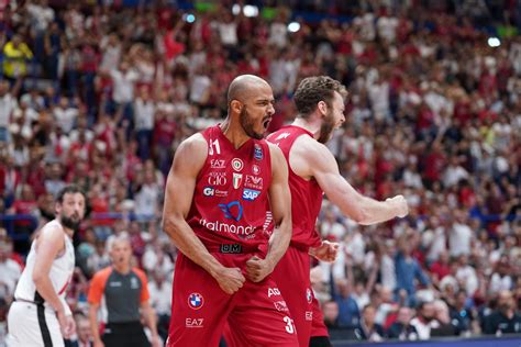 Olimpia Milano Campione D Italia Terza Stella Mi Tomorrow