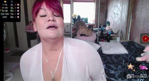 Femme Fatale Hanging Tits