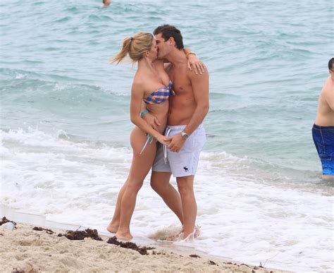 Sofia Zamolo Getting Groped In Thong Strapless Bikini At The Beach In Miami Porn Pictures Xxx