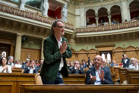 Newspaper Violated Privacy Of Naked Selfie Mayor SWI Swissinfo Ch