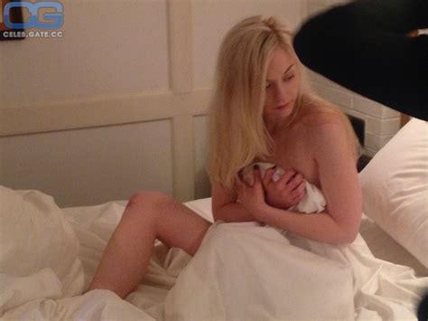 Emily Kinney Nude Pictures Onlyfans Leaks Playboy Photos Sex Scene Uncensored