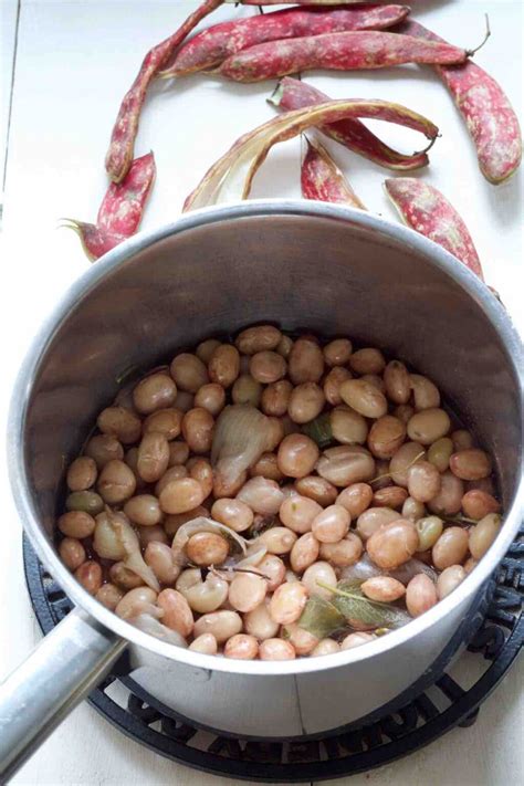 Guide To Cooking Borlotti Beans Jos Kitchen Larder