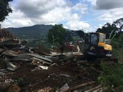 Démolition dhabitations illégales à Dembeni sur les parcelles de la