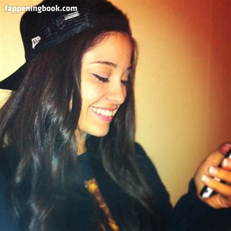 Yvette Monreal Yvettemonreal Nude OnlyFans Leaks Fappening FappeningBook