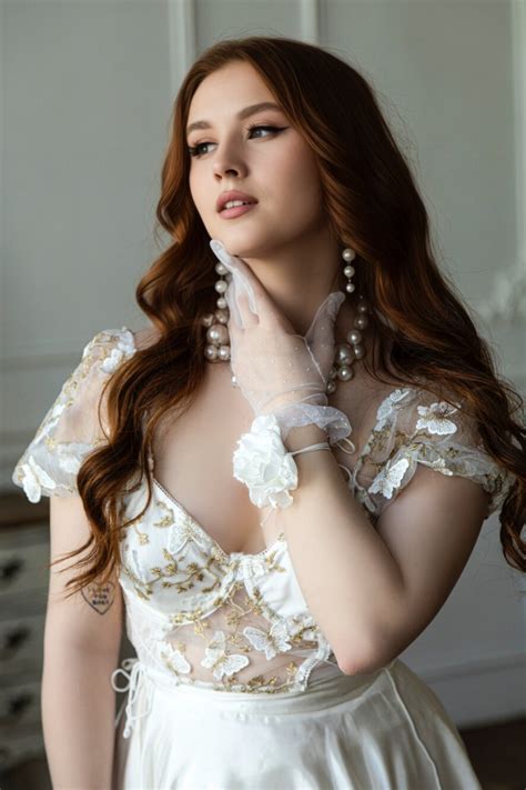 Meow Babe Webcam Model Profile XHamsterLive