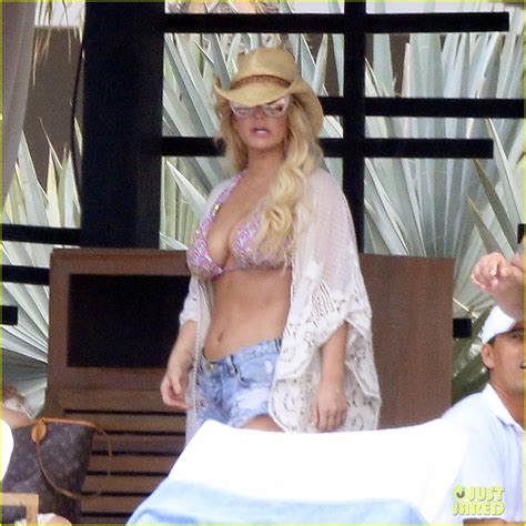 Jessica Simpson Shows Off Her Killer Daisy Duke Bikini Body Photo