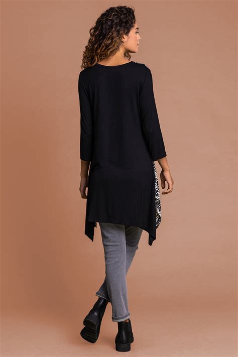 Abstract Print Hanky Hem Top In Black Roman Originals Uk