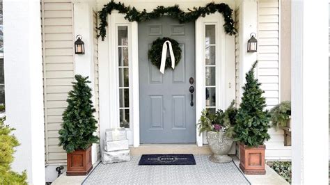 Festive Christmas Front Porch Ideas You Need to See | Sunnyside Home