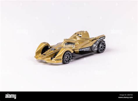 A Closeup Shot Of A Hot Wheels Green Speed Formula E DS Gen 2 Isolated On A White Background