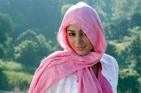 CineActressPics Padmapriya Hot Pics