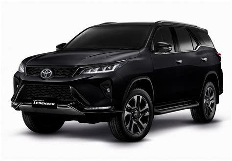 Review Toyota Fortuner Legender 2020: Fortuner yang Lebih Wah