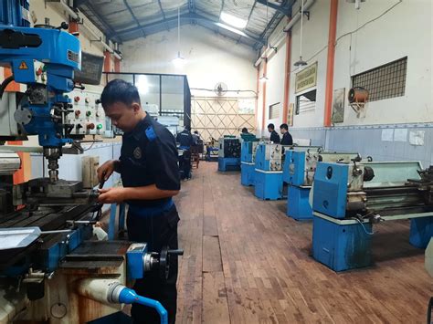 Teknik Pemesinan Smk Muhammadiyah 1 Surakarta