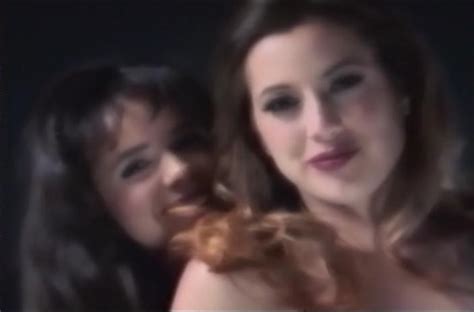 Lorissa McComas nude pics página 1