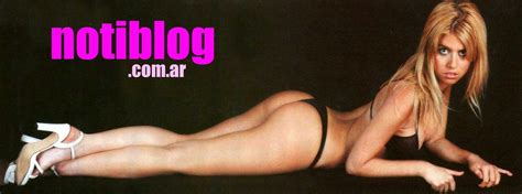 Wanda Nara Página fotos desnuda descuido topless bikini pezón