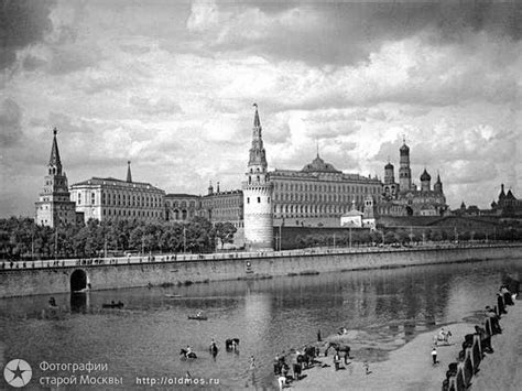 Купаться в Москва-реке запрещено, так давайте посмотрим на то, как в ...