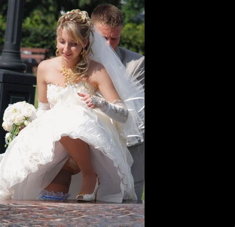 Erotica Hairy Pussy Under The Dress Photos Porn