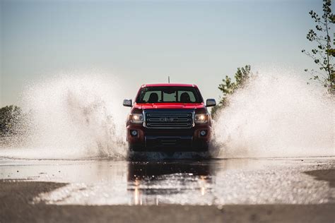 Gmc Canyon Named Best Midsize Pickup Truck Of 2016 By Harbor