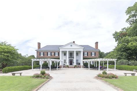 BOONE HALL PLANTATION GARDENS In Charleston SC