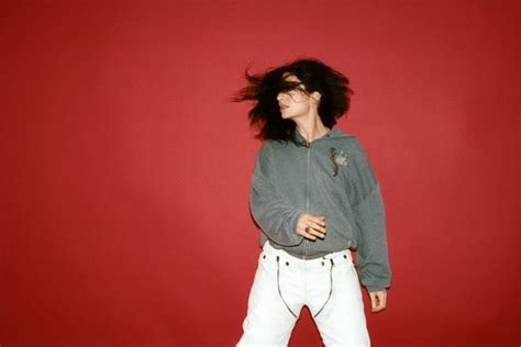 Lorde - Virgin (Album Review) - Cryptic Rock