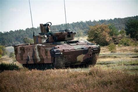 Rheinmetall Presents The Lynx KF41 Infantry Fighting Vehicle At DEFEA