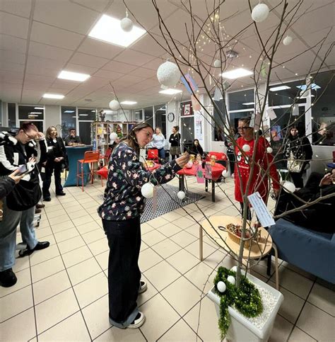 Saint Jean de Maurienne Un arbre à souhaits pour réaliser les vœux des