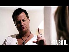 Lures Lexi Lore Into Compromising Poses During Nude Modeling Xxx Mobile Porno Videos Movies