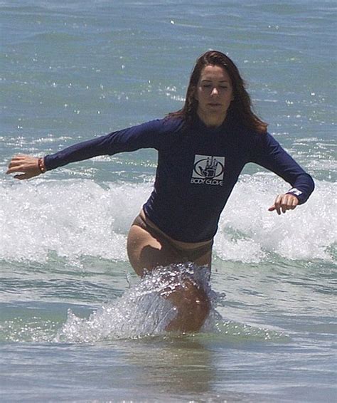 Retro Bikini Princess Mary Goes Barefoot In A Brown Bikini At Byron Bay New South Wales