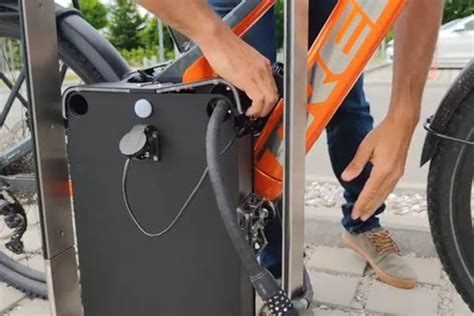 Q Rack E Plug E Bikes Abstellen Und Gleichzeitig Aufladen