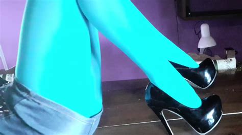 Laura On Heels Amateur 2021 Wearing Sexy Pantyhose And High Heels On A Table Laura Almond