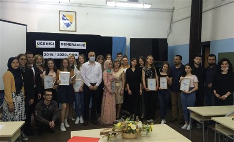 Učenici generacije Mješovite srednje škole "Travnik" - Mješovita