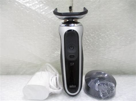 Yahoo!オークション - 未使用 BRAUN ブラウン 電気シェーバー シリー...