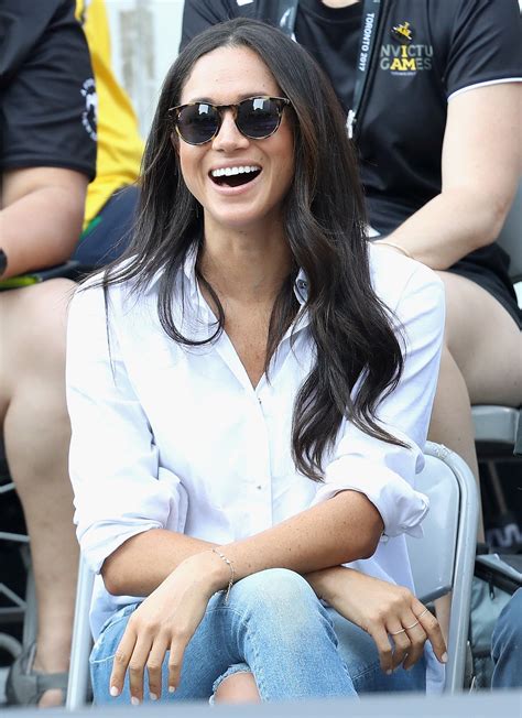 You Won't BELIEVE What Meghan's Mole Tweeted! Image 14