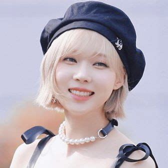 Winter Blonde Fionna Bikins Kpop Idol Jojo Photo Cards Kpop Girls Baseball Hats Hair